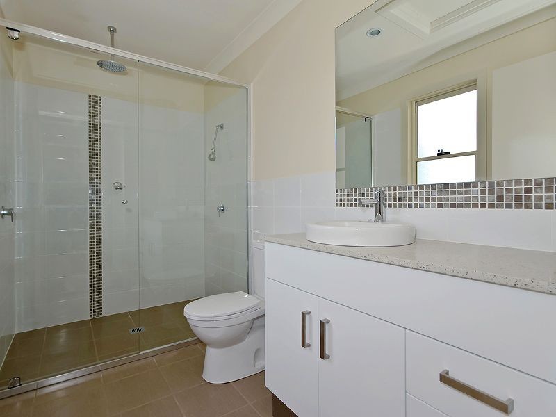 30 Emily Way, Varsity Lakes QLD 4227