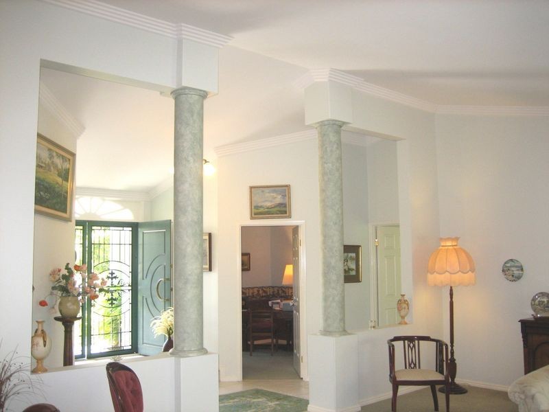 10 Sea Eagle Drive, Burleigh Waters QLD 4220