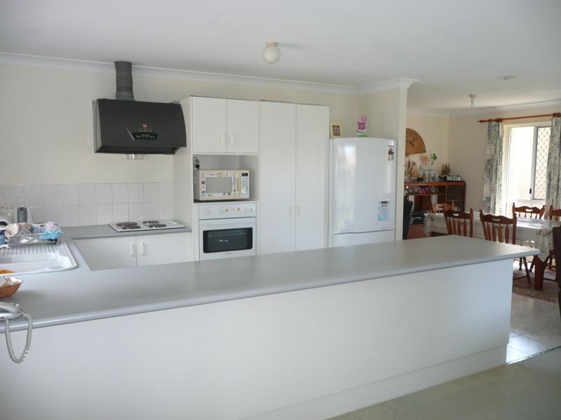 26 Regensberg Close, Varsity Lakes QLD 4227