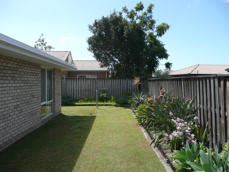 26 Regensberg Close, Varsity Lakes QLD 4227