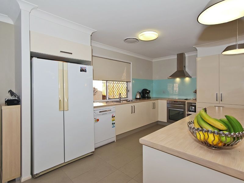 15 Styer Circuit, Burleigh Waters QLD 4220