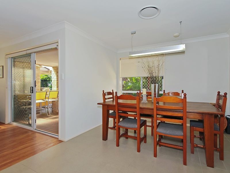 15 Styer Circuit, Burleigh Waters QLD 4220