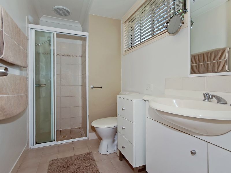 15 Styer Circuit, Burleigh Waters QLD 4220