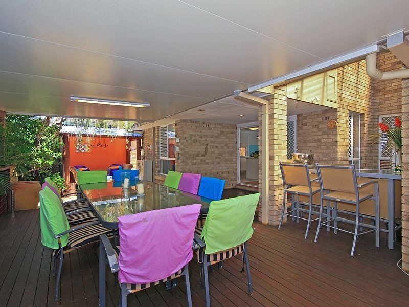 15 Styer Circuit, Burleigh Waters QLD 4220