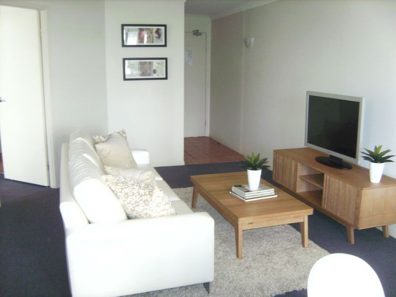 34/5 Fourth Avenue, Burleigh Heads QLD 4220