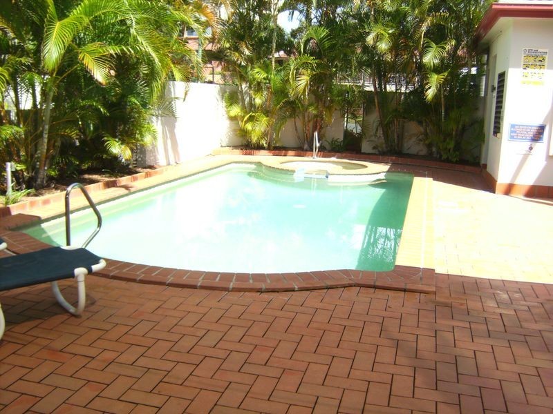 34/5 Fourth Avenue, Burleigh Heads QLD 4220