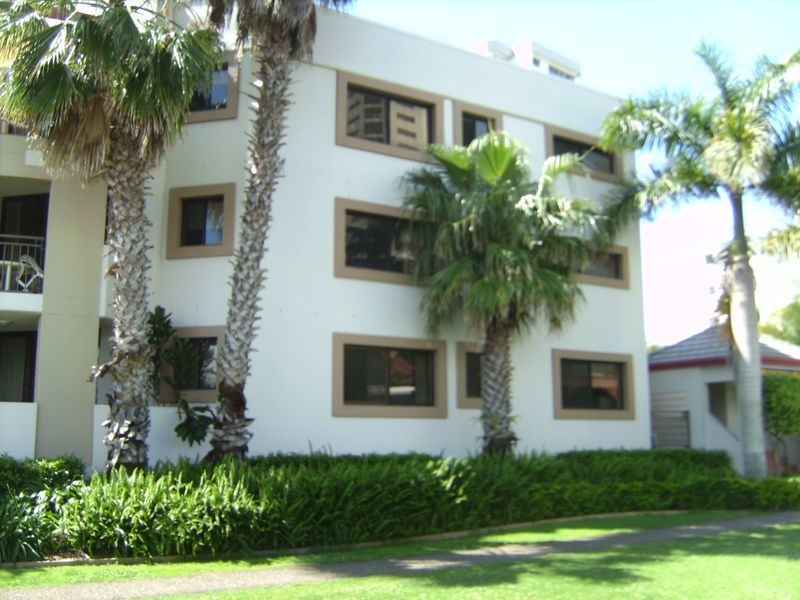 34/5 Fourth Avenue, Burleigh Heads QLD 4220