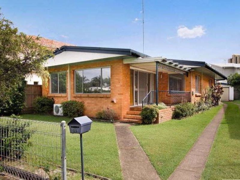 13 Diana Avenue, Burleigh Heads QLD 4220