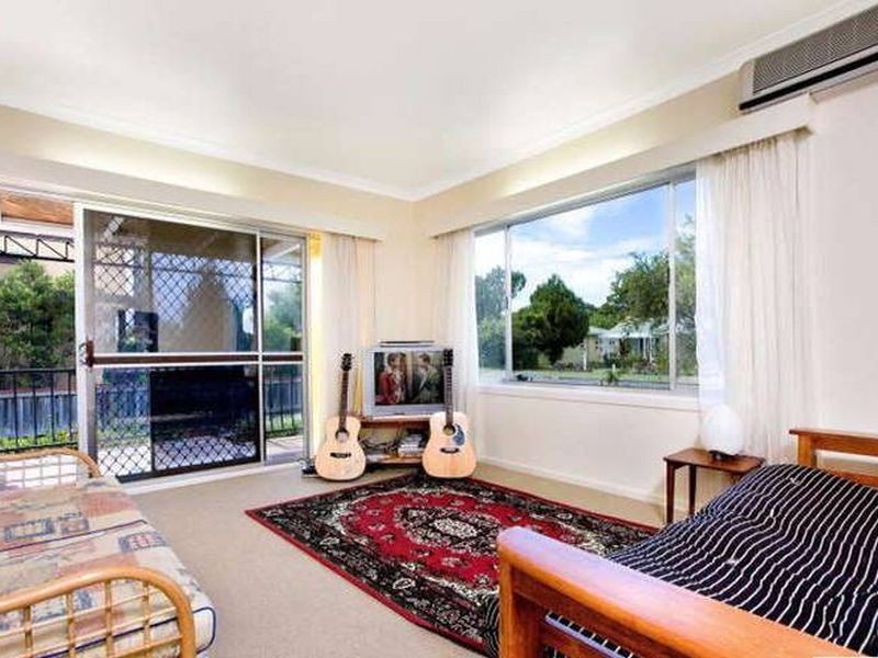 13 Diana Avenue, Burleigh Heads QLD 4220