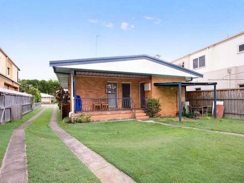 13 Diana Avenue, Burleigh Heads QLD 4220