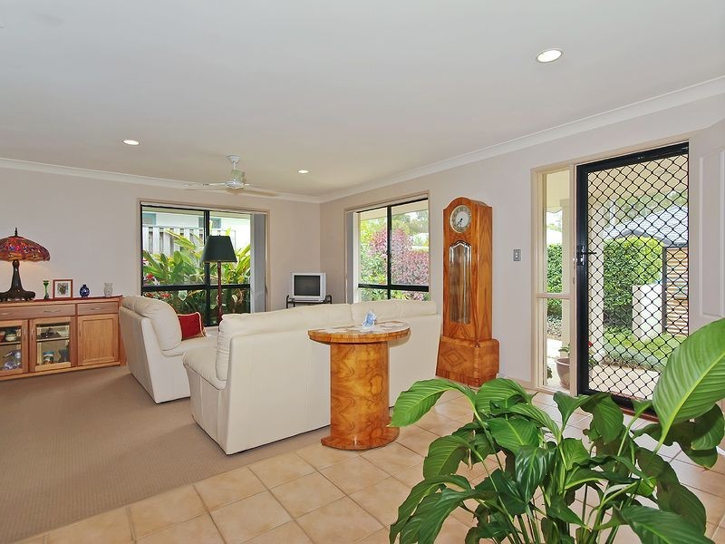 28 Seville Circuit, Burleigh Waters QLD 4220