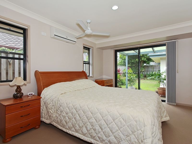 28 Seville Circuit, Burleigh Waters QLD 4220