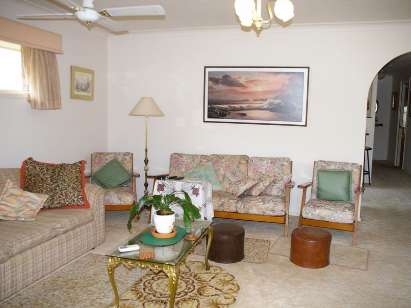 1/70 Treeview Drive, Burleigh Waters QLD 4220