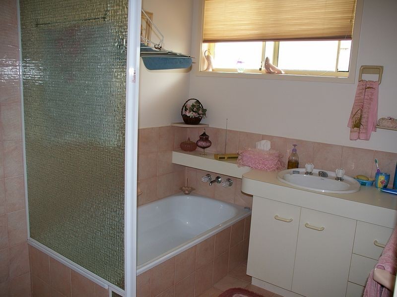 1/70 Treeview Drive, Burleigh Waters QLD 4220