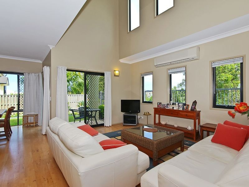 3/8 Bayswater Avenue, Varsity Lakes QLD 4227