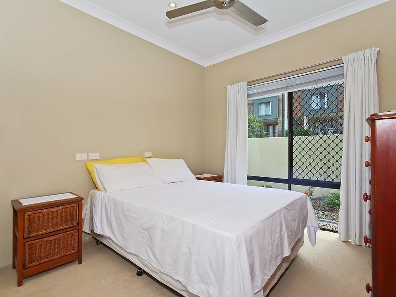 3/8 Bayswater Avenue, Varsity Lakes QLD 4227