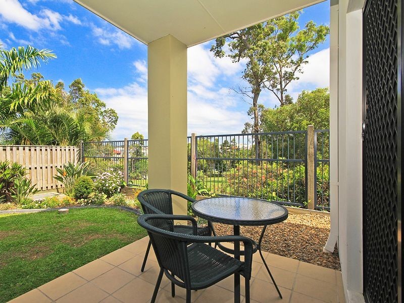 3/8 Bayswater Avenue, Varsity Lakes QLD 4227