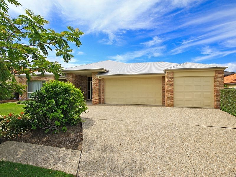 12 Pearwood Lane, Robina QLD 4226