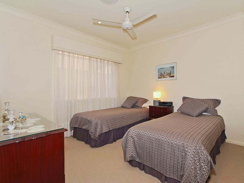 12 Pearwood Lane, Robina QLD 4226