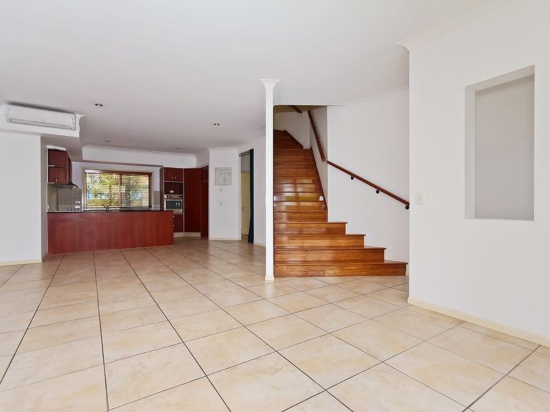 2/29 Bayswater Avenue, Varsity Lakes QLD 4227