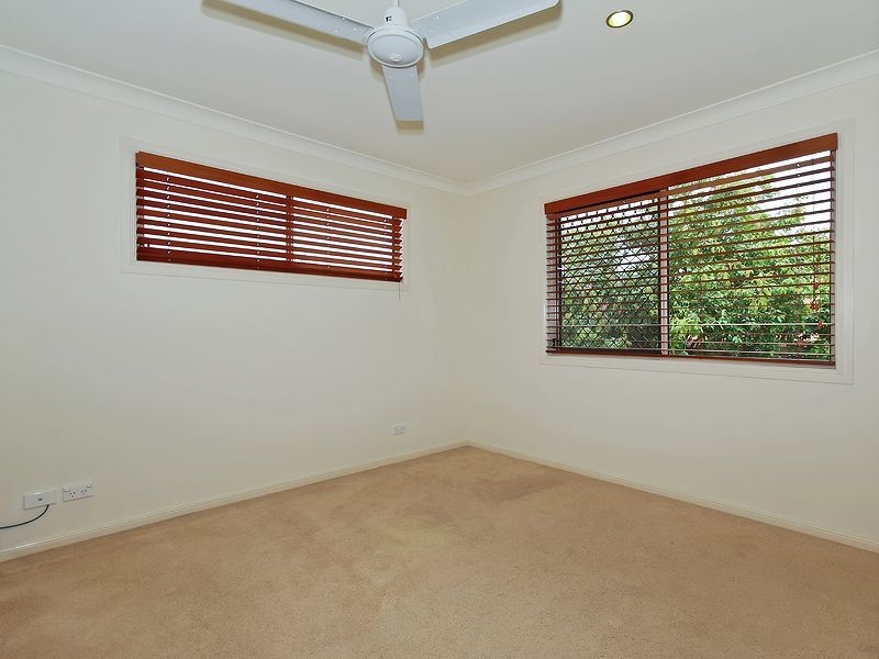 2/29 Bayswater Avenue, Varsity Lakes QLD 4227