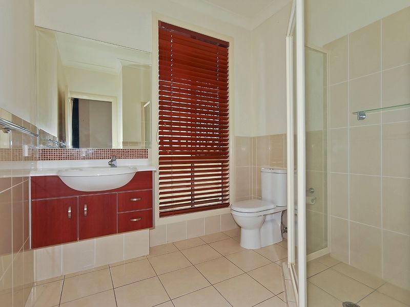 2/29 Bayswater Avenue, Varsity Lakes QLD 4227