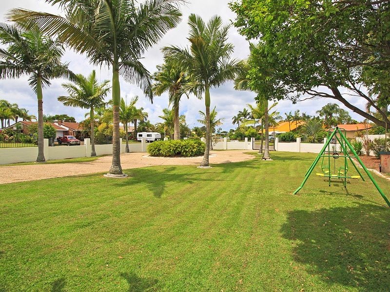 94 Auk Avenue, Burleigh Waters QLD 4220