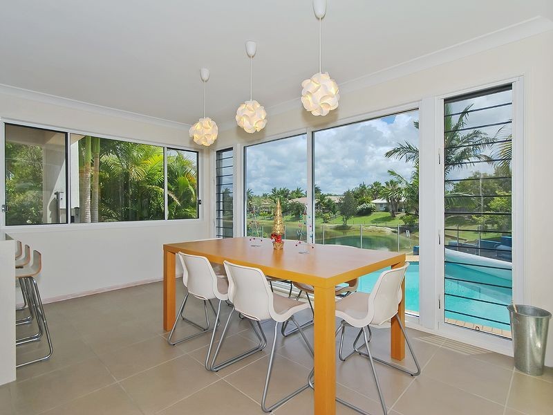 94 Auk Avenue, Burleigh Waters QLD 4220