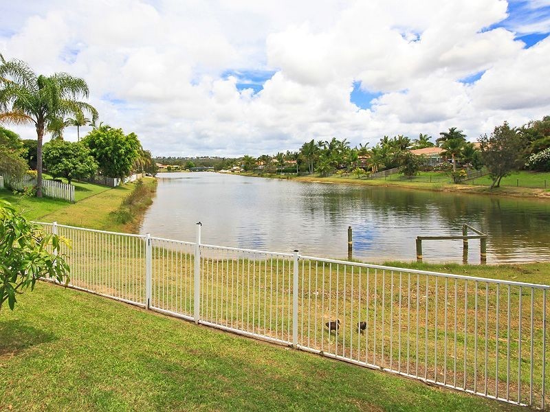 94 Auk Avenue, Burleigh Waters QLD 4220