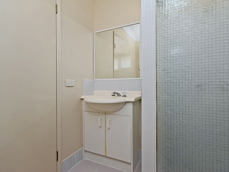 15 Cosmos Court, Elanora QLD 4221