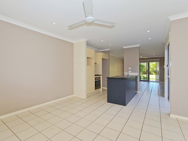 2/130 Sunshine Parade, Miami QLD 4220