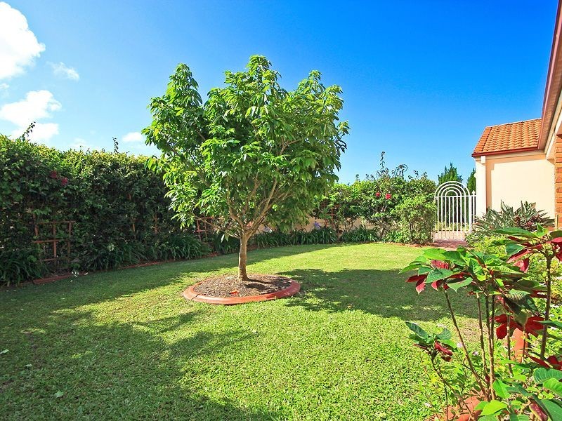 136 Dunlin Drive, Burleigh Waters QLD 4220