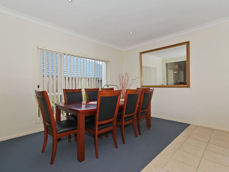 42 Gerona Circuit, Varsity Lakes QLD 4227