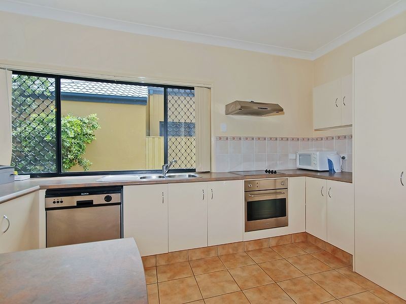 13 Imperia Crescent, Varsity Lakes QLD 4227