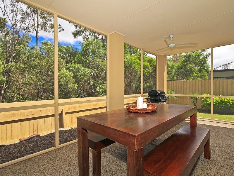 13 Imperia Crescent, Varsity Lakes QLD 4227