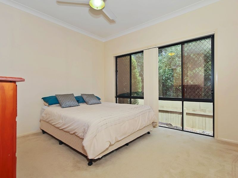 13 Imperia Crescent, Varsity Lakes QLD 4227