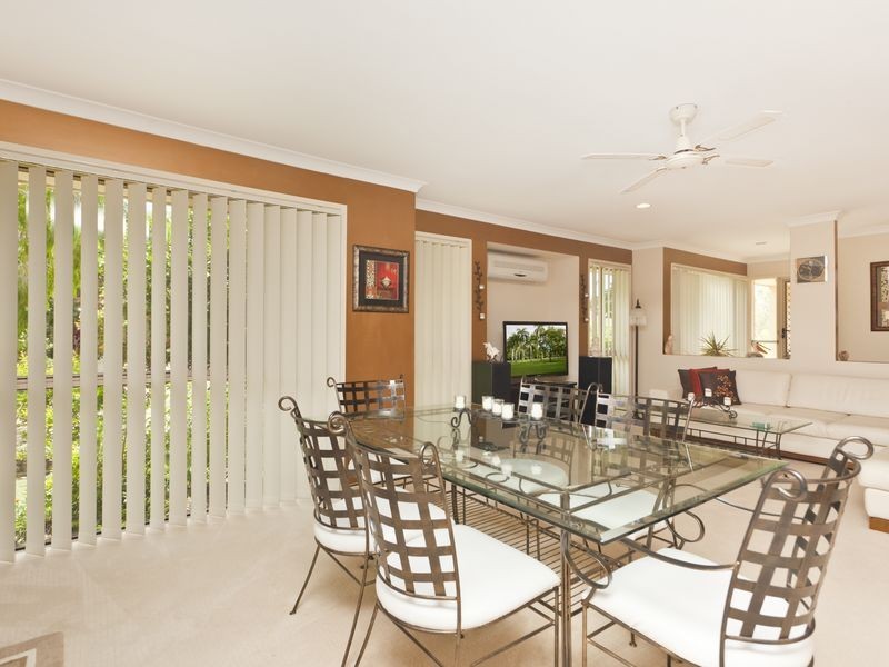 1 Gardendale Crescent, Burleigh Waters QLD 4220