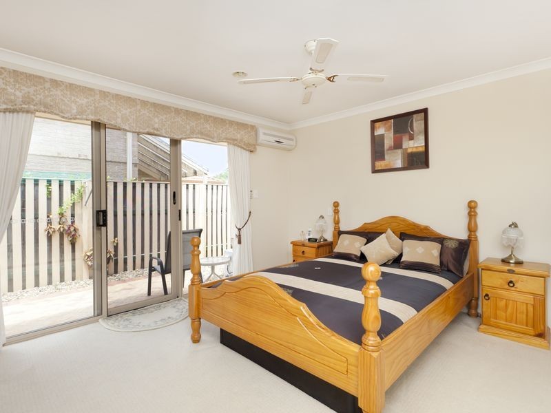 1 Gardendale Crescent, Burleigh Waters QLD 4220