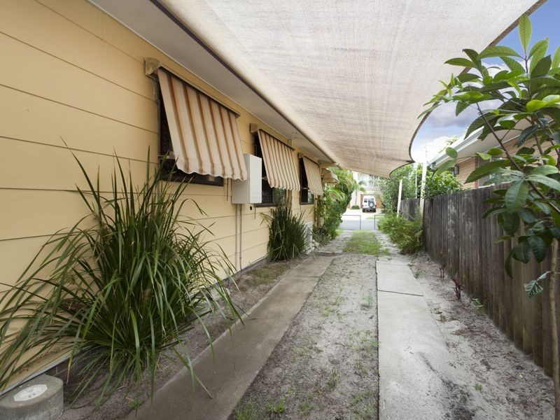 61 Albion Avenue, Miami QLD 4220