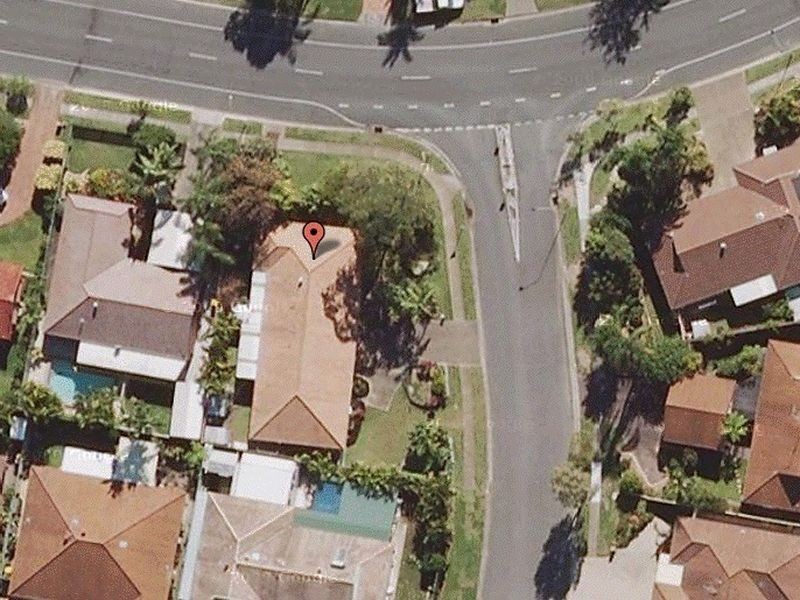 2/1 Bottlewood Court, Burleigh Waters QLD 4220