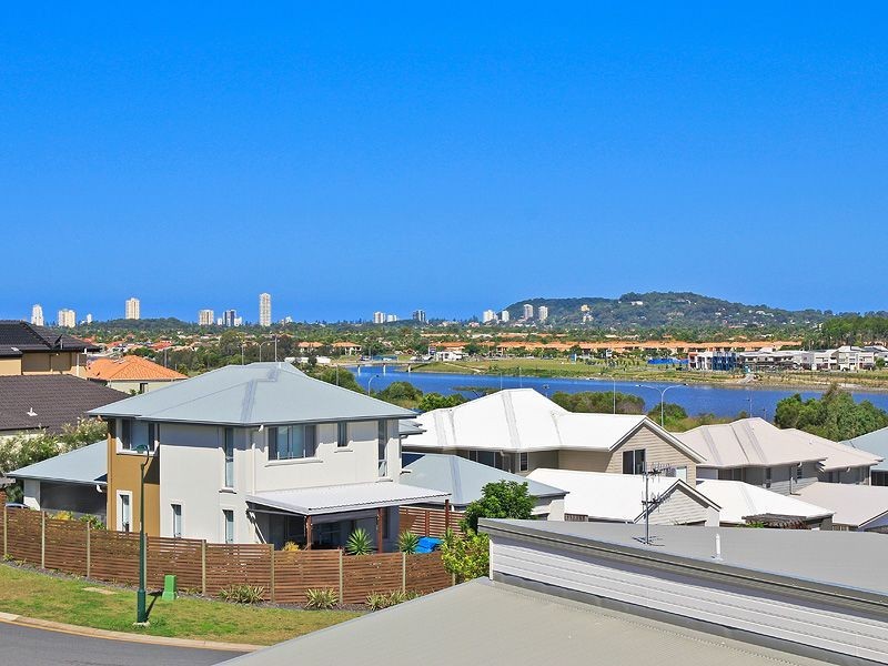 11/27 Ranier Court, Varsity Lakes QLD 4227