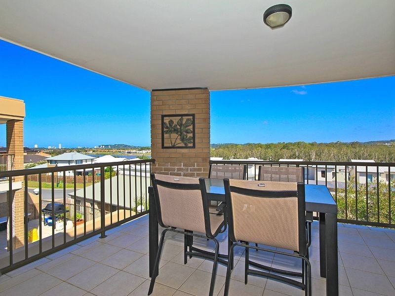 11/27 Ranier Court, Varsity Lakes QLD 4227