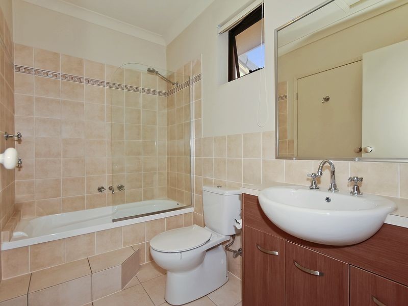 11/27 Ranier Court, Varsity Lakes QLD 4227