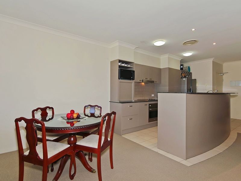 11/27 Ranier Court, Varsity Lakes QLD 4227