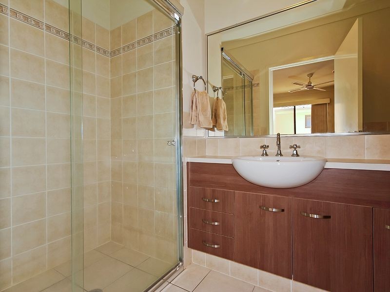 11/27 Ranier Court, Varsity Lakes QLD 4227