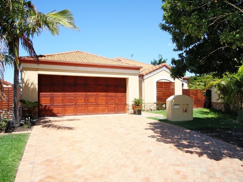 6 Torres Court, Burleigh Waters QLD 4220