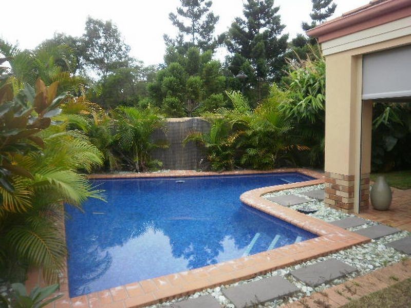 6 Torres Court, Burleigh Waters QLD 4220