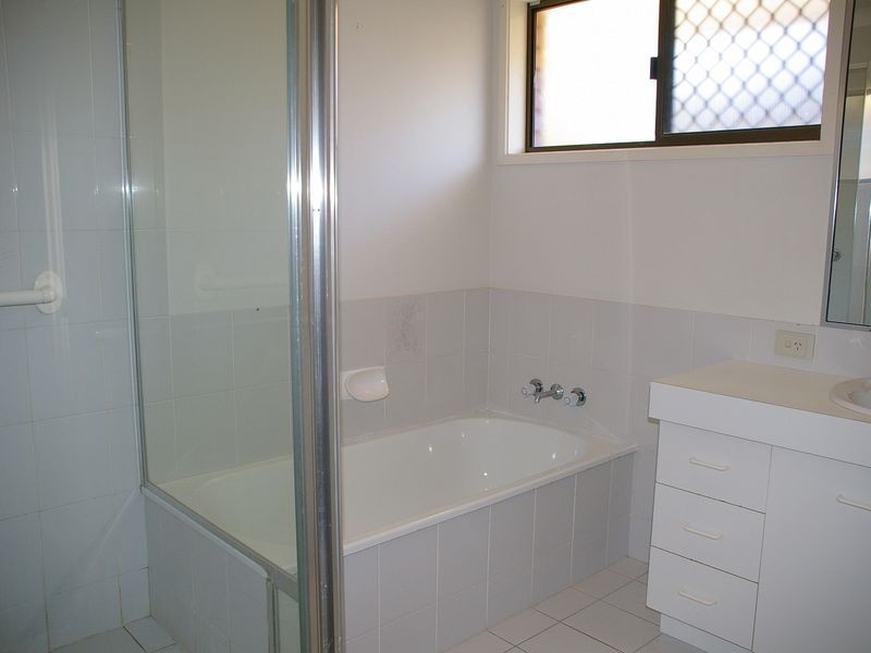 1/1 Snowgum Court, Burleigh Waters QLD 4220