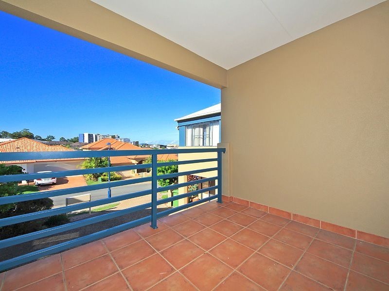 3/4 Acton Drive, Varsity Lakes QLD 4227