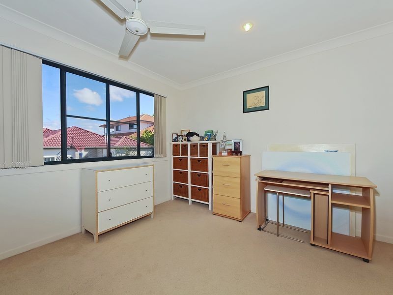 3/4 Acton Drive, Varsity Lakes QLD 4227